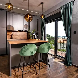 Modern With A Beautiful View Apartment