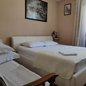 Rab-centar Gostinjska kuća